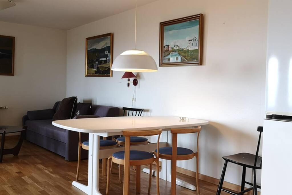 Large Apartment With Fabulous View Of Tórshavn Kültér fotó