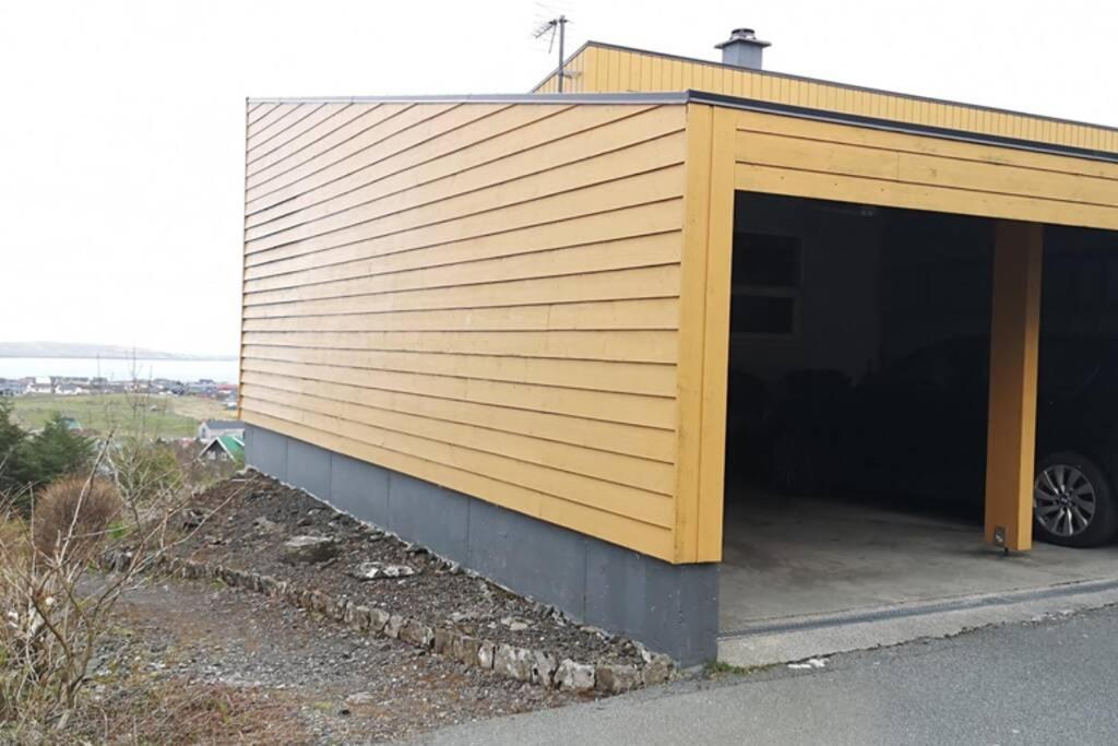 Large Apartment With Fabulous View Of Tórshavn Kültér fotó